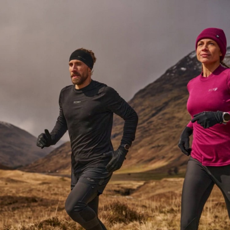 Zimowa czapka COLD WHEATHER 50% merino beanie sportowa CEP czarna