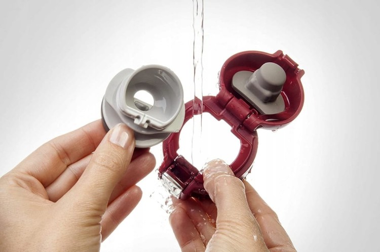 Kubek termiczny Zojirushi SM-SR60E-NM złoty 600 ml