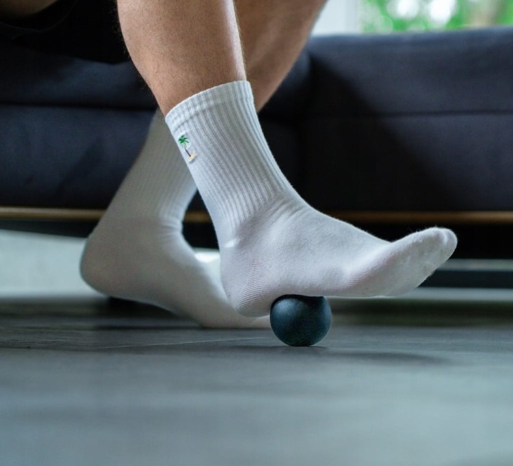 Piłka Twarda Lacrosse do Masażu Ćwiczeń Rehabilitacji 6,5 cm Czarna DrFit